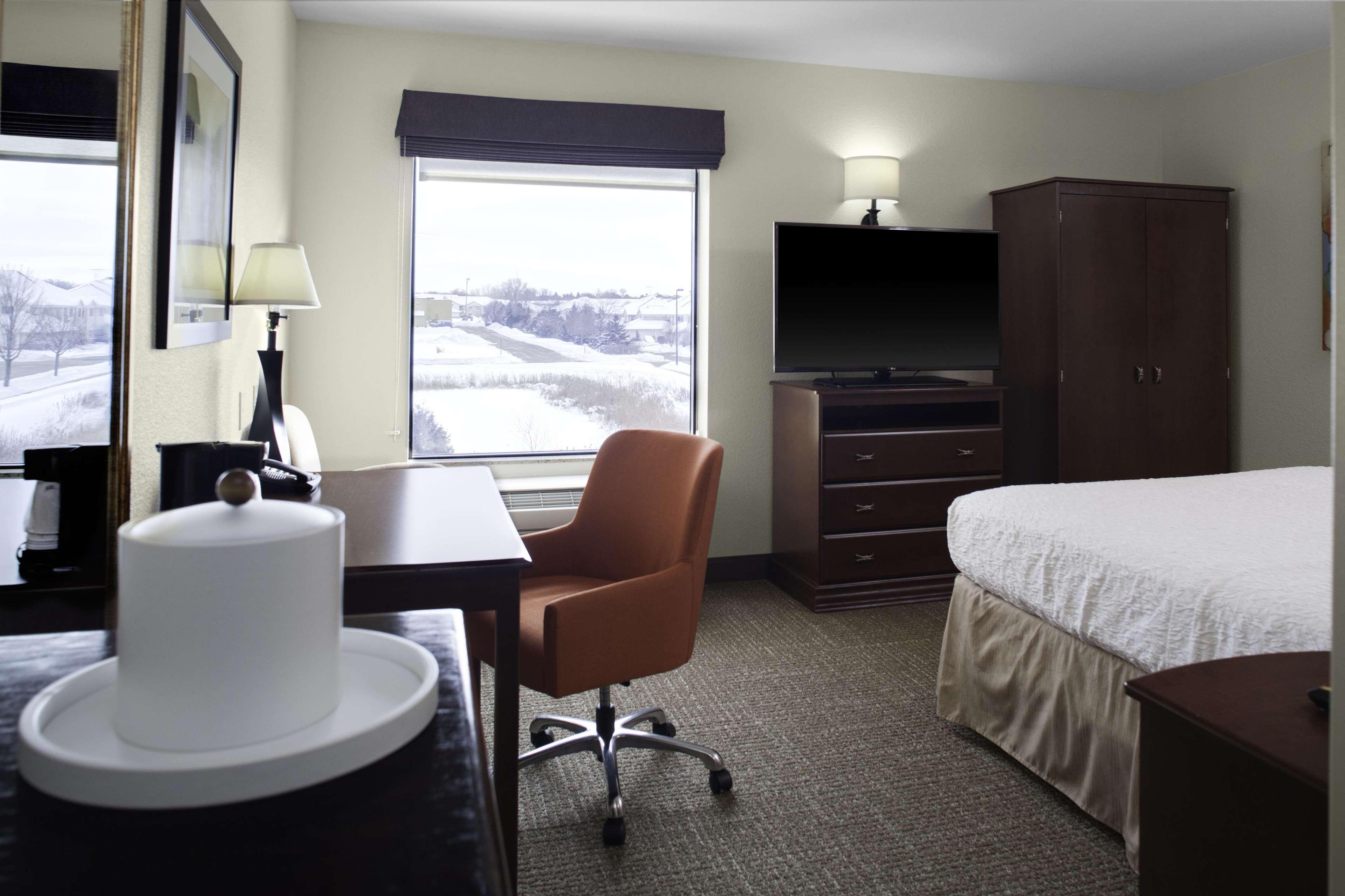 Hampton Inn Elkhorn Lake Geneva Area Exterior photo